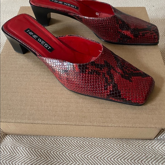 Red python Mules - Picture 7 of 7